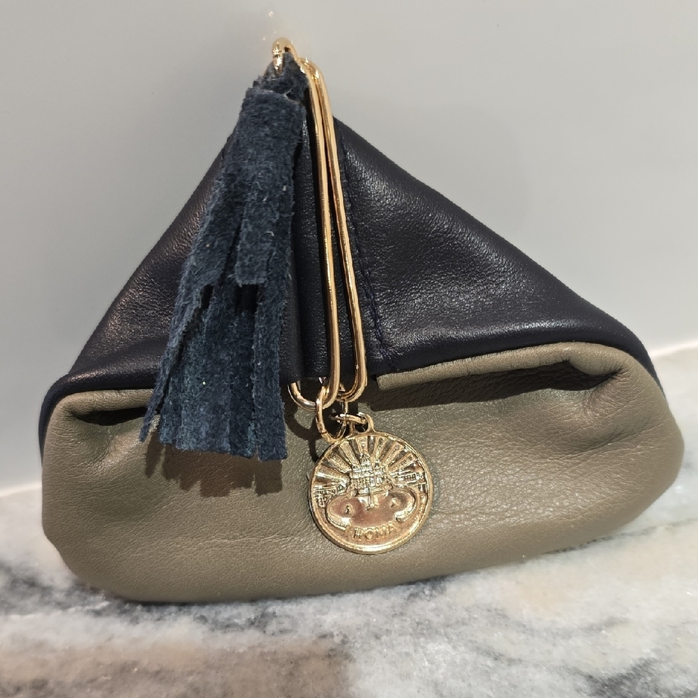 Italian Black and Tan Leather Coin Purse - Picture 10 of 10